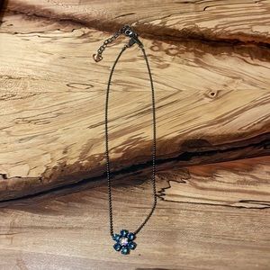Sabika Small Daisy Necklace
